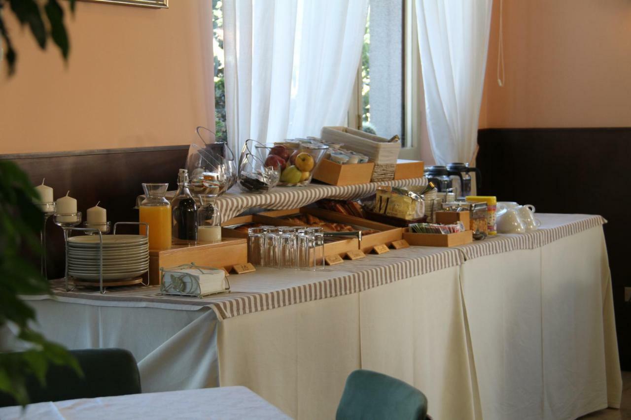 Albergo Nardini Lentate sul Seveso Екстериор снимка