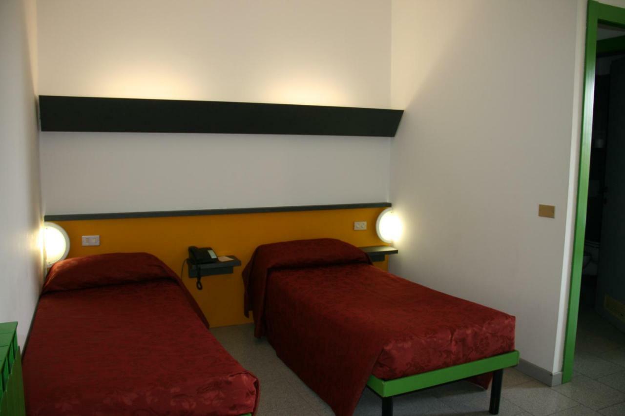Albergo Nardini Lentate sul Seveso Екстериор снимка